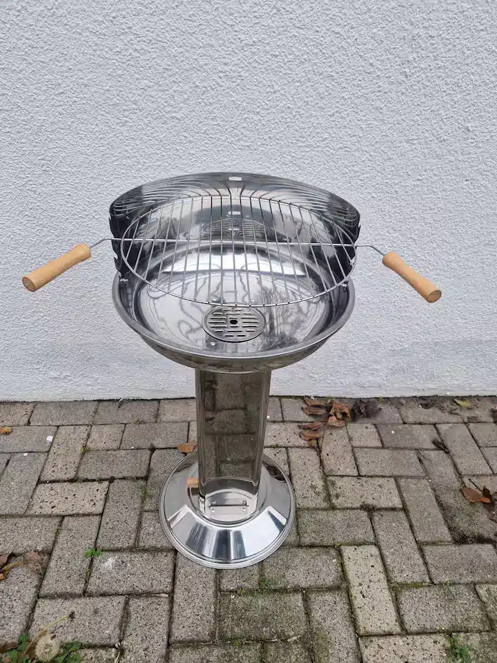 Kohlegrill im Garten der Ferienwohnung Osterholz-Scharmbeck